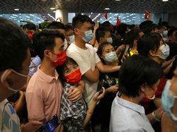 Wow! Kepulangan Bos Huawei Disaksikan 30 Juta Warga China