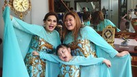 Nia Daniaty memang dikenal cukup dekat dengan anak-anaknya, temrasuk Olivia Nathania. Foto: Instagram Nia Daniaty