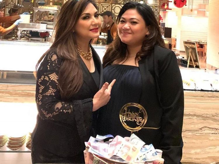 Momen Kebersamaan Nia Daniaty dan Olivia Nathania yang Dituding Lakukan Penipuan CPNS