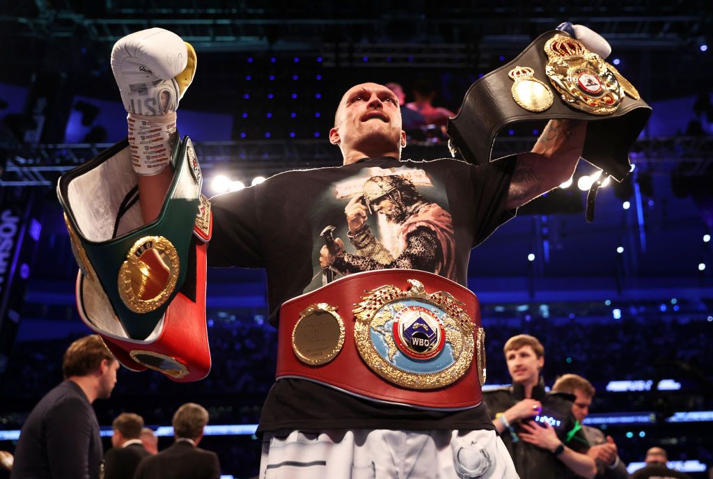 LONDON, ENGLAND - SEPTEMBER 25: Oleksandr Usyk celebrates after being crowned the new World Champion following the Heavyweight Title Fight between Anthony Joshua and Oleksandr Usyk at Tottenham Hotspur Stadium on September 25, 2021 in London, England. (Photo by Julian Finney/Getty Images)