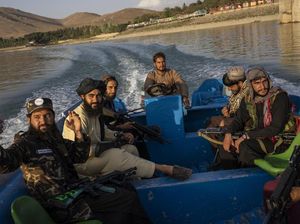 Taliban Peringatkan Para Petempur untuk Tak Wisata dan Pamer Selfie