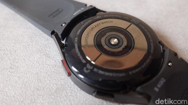 Samsung Galaxy Watch 4 Samsung Galaxy Watch 4