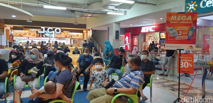 Tak Perlu Jauh-jauh ke US, Vaksin Pfizer Ada di Transmart Lebakbulus Tak Perlu Jauh-jauh ke US, Vaksin Pfizer Ada di Transmart Lebakbulus
