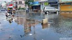 Tak Sampai Sejam Diguyur Hujan, Jalan Sudirman Bandung Tergenang
