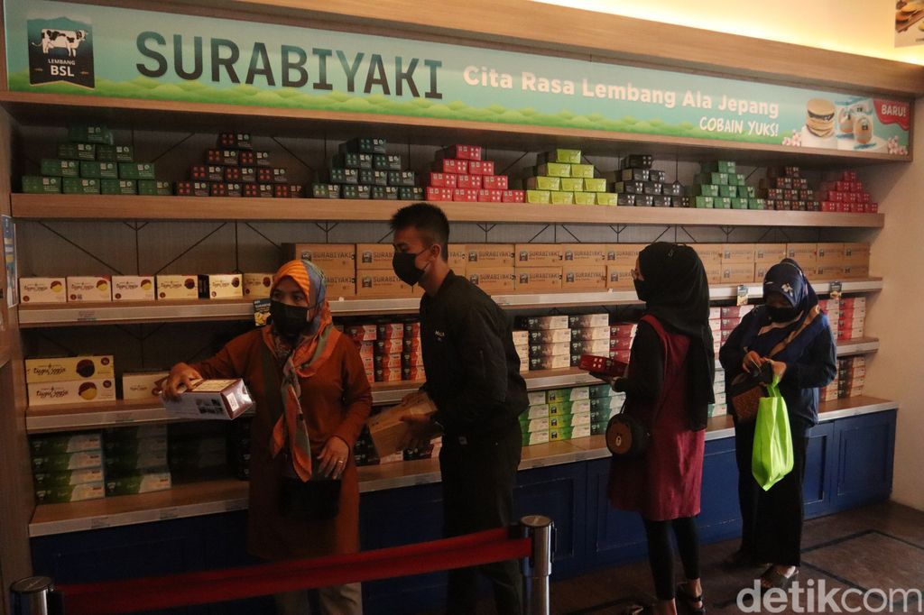 Terbaru di Bandung! Ada Surabiyaki, Sensasi Makan Surabi dan Dorayaki dalam Satu Gigitan