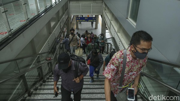 Sebagai salah satu bangunan yang sarat akan sejarah, Stasiun Jatinegara pun telah ditetapkan sebagai bangunan cagar budaya yang terdaftar di Kementerian Kebudayaan dan Pariwisata. Di tengah perubahan zaman dan meningkatnya mobilisasi masyarakat, Stasiun Jatinegara masih berdiri sebagai stasiun yang menjadi penghubung daerah penyangga Ibu Kota dengan Jakarta. Sebagai salah satu bangunan yang sarat akan sejarah, Stasiun Jatinegara pun telah ditetapkan sebagai bangunan cagar budaya yang terdaftar di Kementerian Kebudayaan dan Pariwisata. Di tengah perubahan zaman dan meningkatnya mobilisasi masyarakat, Stasiun Jatinegara masih berdiri sebagai stasiun yang menjadi penghubung daerah penyangga Ibu Kota dengan Jakarta.