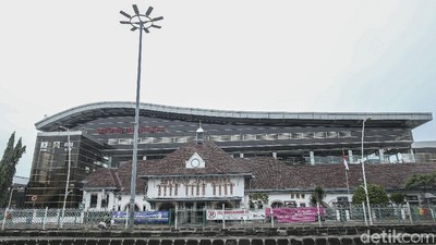 Wajah Modern Stasiun Jatinegara yang Sarat Sejarah