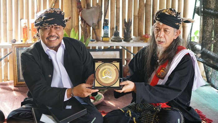 Wakil Ketua MPR Jazilul Fawaid kunjungi Kabuyutan Dayeuh Luhur.