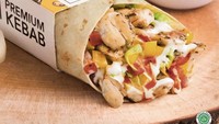 Tampilannya yang premium tapi punya harga yang murah, jadi ciri khas Kabobs. Kabobs terkenal dengan menu kebab enak, yang kisaran harganya dari Rp 18.000. Salah satu menu andalannya ada Big Asian Spicy Chciken Kebab hingga Beef Chilli Garlic yang khas. Foto: Instagram Shop