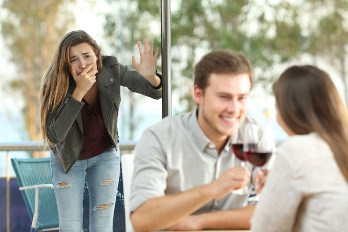 5 Kisah Perselingkuhan Dramatis, Terungkap Lewat Makanan hingga Ulasan Restoran!