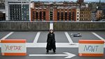 Ada-ada Saja! Seniman Glasgow Mejeng Karya di Tempat Parkir