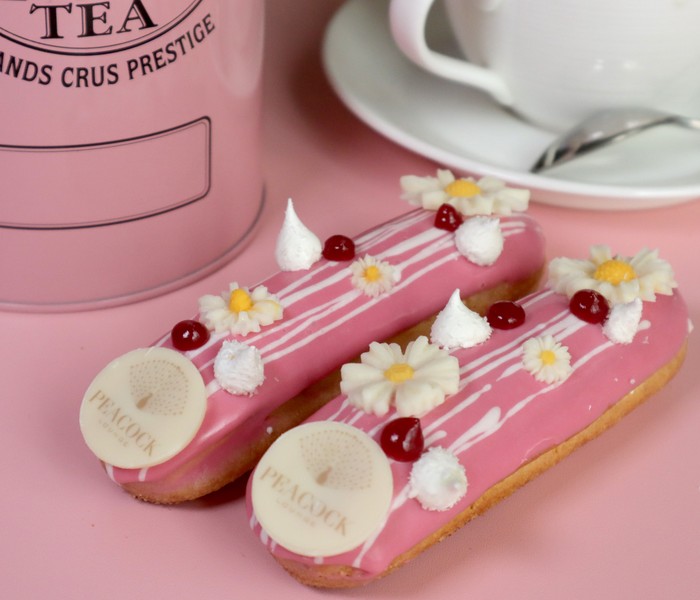Ada Beragam Artisan Eclair untuk Ngeteh Cantik di Lounge Keren Ini Ada Beragam Artisan Eclair untuk Ngeteh Cantik di Lounge Keren Ini