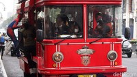 Para cosplayer mengaku senang dengan diberlakukannya pelonggaran aturan COVID-19 di Kota Bandung.