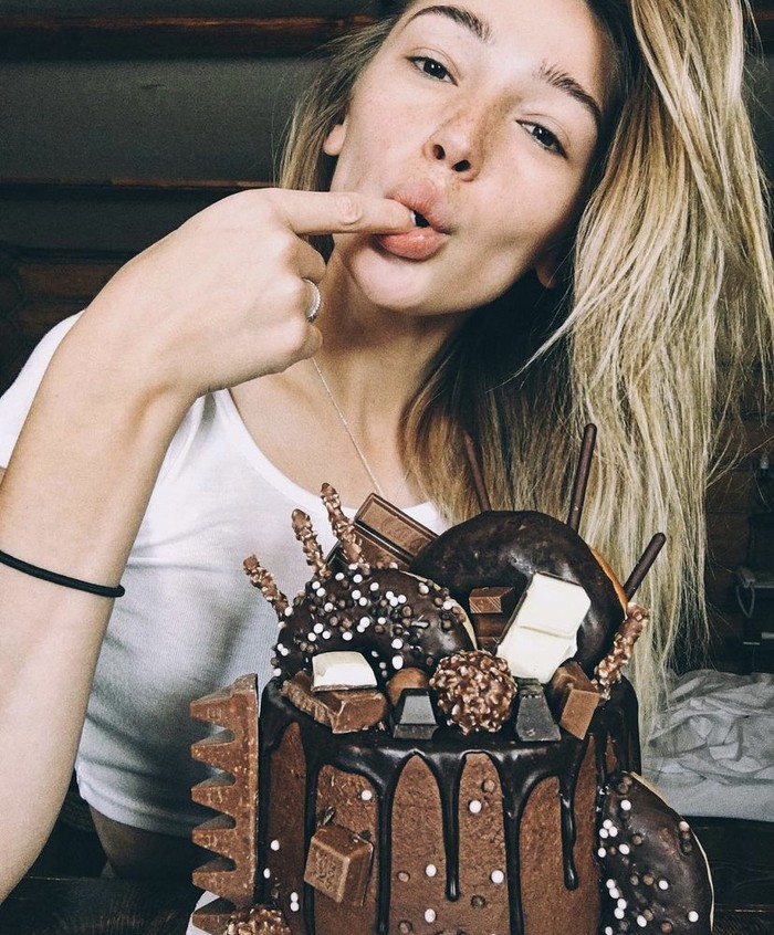 Cantiknya Nastya Ivleeva, Model Playboy asal Rusia yang Doyan Cake