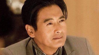 Chow Yun Fat Dijuluki Miliuner Sandal, Punya 8 Vila Tapi Naik Bus Setiap Hari