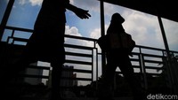 Setiap warga yang ingin menikamati fasilitas umun wajib vaksin.