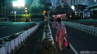 Lebih lanjut, Dwi mengatakan kasus aktif COVID-19 juga mengalami penurunan yang signifikan. 