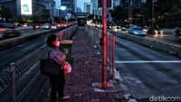 Meskipun, per 26 September, kata Dwi, kasus aktif COVID-19 mengalami kenaikan sebanyak 38 kasus dari sehari sebelumnya.