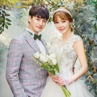 Pada 2015, Eli eks U-KISS mengaku telah menikah selama lebih dari satu tahun dengan model Ji Yeon Soo yang 11 tahun lebih tua. Putra pertamanya Michael lahir saat Eli berumur 26 tahun. Pada 2020, keduanya bercerai dan Michael tinggal bersama ibunya di Amerika Serikat. Foto: dok Happy Married Company