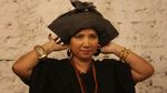 Kala Perempuan Indonesia Tampil Cantik dengan Tengkuluk