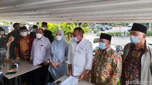 Konferensi Pers 7 Fraksi DPRD DKI Jakarta di kawasan Menteng, Jakarta Pusat, Senin (27/9/2021). Konferensi Pers 7 Fraksi DPRD DKI Jakarta di kawasan Menteng, Jakarta Pusat, Senin (27/9/2021).