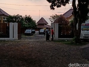 Rumah Kasi Bina Marga Kabupaten Probolinggo Juga Digeledah KPK