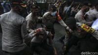 Seperti diketahui, aliansi BEM SI menggelar aksi massa terkait polemik pemberhentian 56 pegawai KPK yang tidak lolos TWK. Aksi para mahasiswa itu terpusat di Jakarta.
