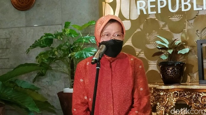 Menteri Sosial Tri Rismaharini