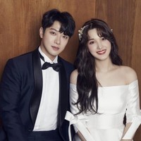 Yulhee eks LABOUM memutuskan untuk menikah dengan drummer FT ISLAND, Choi Minhwan di puncak kariernya. Saat menikah Yulhee masih berusia 21 tahun.Foto: dok. FNC Entertainment