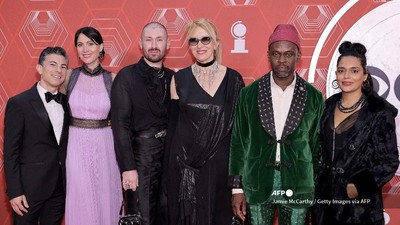 Selamat, Musikal Moulin Rouge! Raih Predikat Terbaik 2021