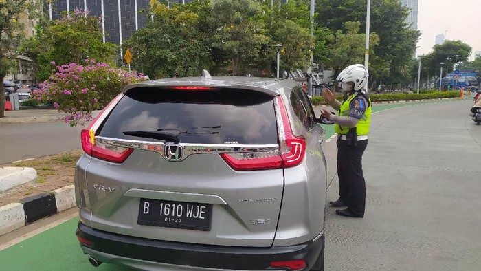 Pelanggar gage di Sudirman pagi ini