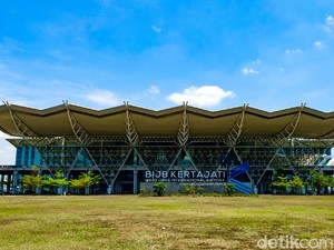 Bandara Kertajati Layani Penerbangan Umrah 15 April 2023