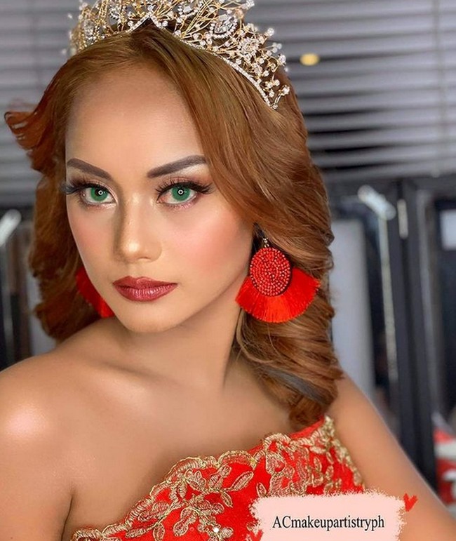 Rita yang kini berusia 18 tahun itu pun kini mengumumkan bahwa dia siap ikut kontes kecantikan Miss Universe Filipina 2021. Dia mengungkapkan di Instagramnya belum lama ini. Sebentar lagi kita akan bergabung dengan Miss U, begitu tulis Rita dalam bahasa Tagalog. Foto: dok. Instagram/@itsritagaviola