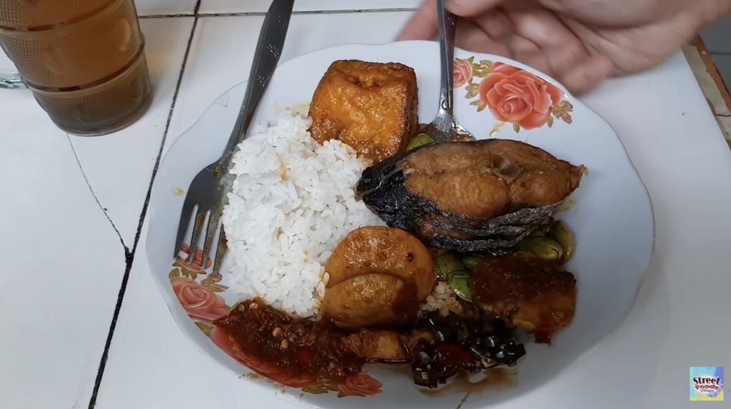 Warteg Gang Mangga Disebut Warteg Termahal di Jakarta, 5 YouTuber Ini Akui Kelezatannya