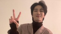 Ahn Bo Hyun kini memerankan Woong di drama Korea Yumis Cell. Dia beradu akting dengan Kim Go Eun di drama ini. (Foto: dok. Instagram @bohyunahn)
