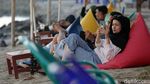 Berburu Matahari Terbenam di Pantai Sebalang Lampung