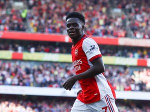 Sesumbar Bukayo Saka: Arsenal Bisa Raih Trofi Musim Ini