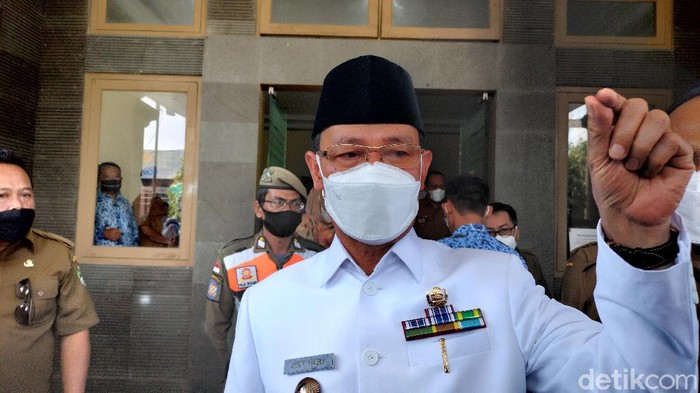 Bupati Majalengka Karna Sobahi