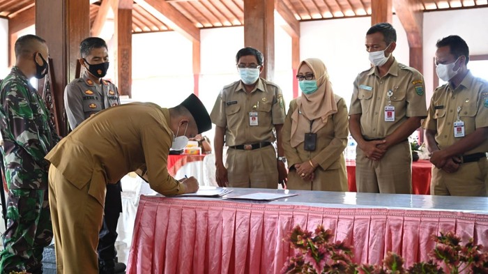 Ciptakan Pemerintahan Bersih, OPD Kebumen Teken Pakta Integritas