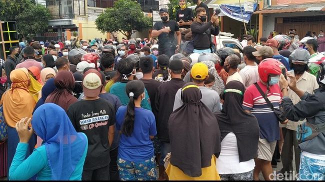 Demo Ribuan Peternak di Blitar