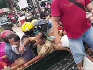 Pembagian Telur dalam Demo Peternak di Blitar Diwarnai Kericuhan