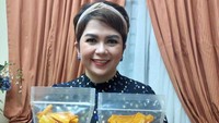 Di Instagram, Joy Tobing eksis dengan lebih dari 87 ribu followers. Ia sering membagikan momen seru, termasuk urusan kulineran.