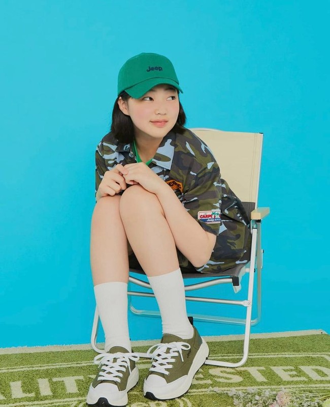 Berkat popularitasnya di YouTube, Kim Min Seo didapuk menjadi model brand Jeep Kids. Ia memiliki akun Instagram @actress_minseo yang dikelola ibunya dan kerap membagikan kesehariannya di kanal YouTube MinssTV. Foto: dok. Instagram actress_minseo