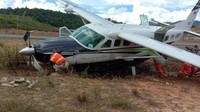 Pesawat Karavan Cargo mengalami kecelakaan di Bandara Yuvai Semaring, Long Bawan, Kalimantan Utara. Foto: Istimewa.