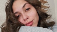 Luisa Rubino berperan sebagai Andrea Nunez, seorang jurnalis Meksiko. Andrea adalah narator wanita pertama dan terakhir di serial Narcos. Foto: dok instagram Luisa Rubino