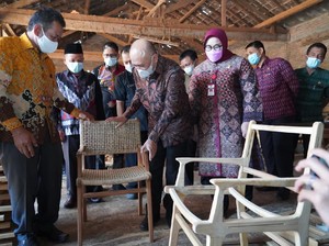 Bangun Factory Sharing Furnitur, Kemenkop UKM Kucurkan Rp 13 M