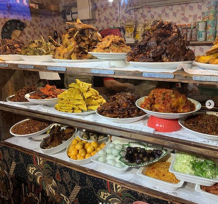 Saingan Warteg Gang Mangga, 5 Warteg di Luar Negeri Ini Punya Lauk Komplet Saingan Warteg Gang Mangga, 5 Warteg di Luar Negeri Ini Punya Lauk Komplet