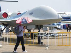 Wow, Pesawat Amfibi Terbesar Dunia Mejeng di Airshow China