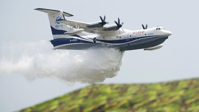 Wow, Pesawat Amfibi Terbesar Dunia Mejeng di Airshow China