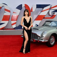 Pemutaran perdana No Time To Die di Royal Albert Hall, London, Inggris, Selasa (28/9/2021), menghadirkan para bintangnya, tanpa terkecuali Ana de Armas. Di film ke-25 James Bond ini, Ana de Armas berperan sebagai Paloma. (Foto: Getty Images)